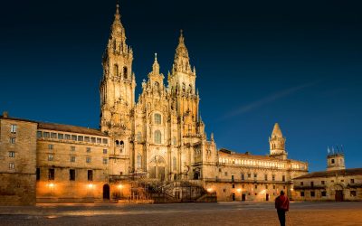 Imagina que ya has llegado a la Catedral de Santiago…