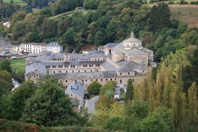 abadia-benedictina-de-san-julian-samos-camino-frances