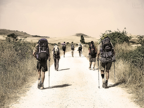 peregrinos-camino-de-santiago-albergue-milpés