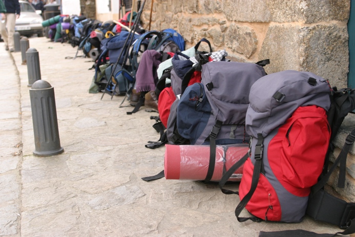 Cómo Preparar la Mochila para el Camino de Santiago desde Sarria?